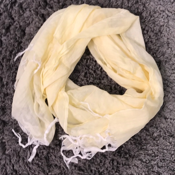 Accessories - Pale Yellow Scarf